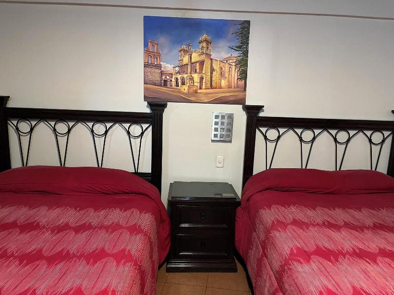 Thizma Hoteles image