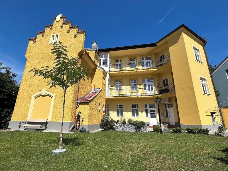 Albizia Apartments image