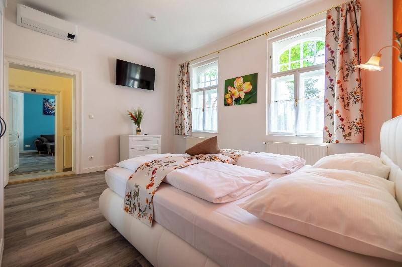 Albizia Apartments image