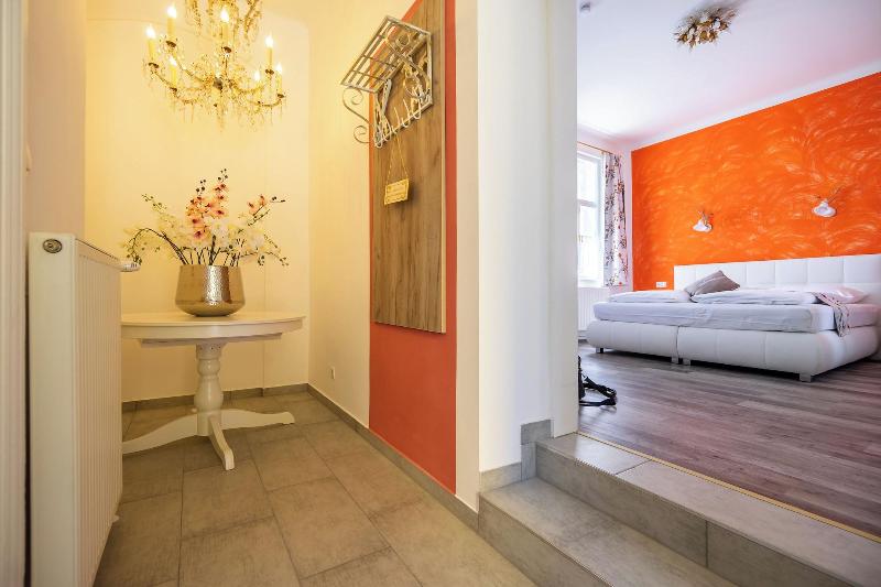 Albizia Apartments image