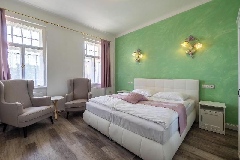 Albizia Apartments image