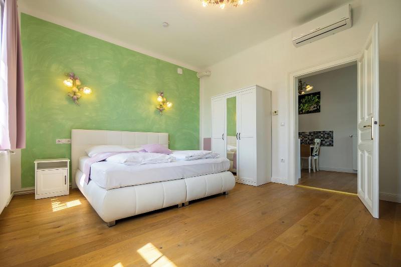 Albizia Apartments image