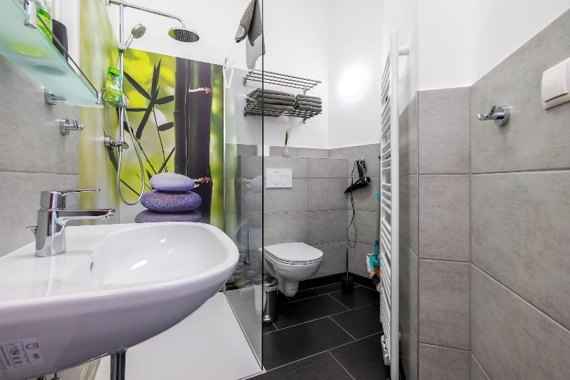 Albizia Apartments image