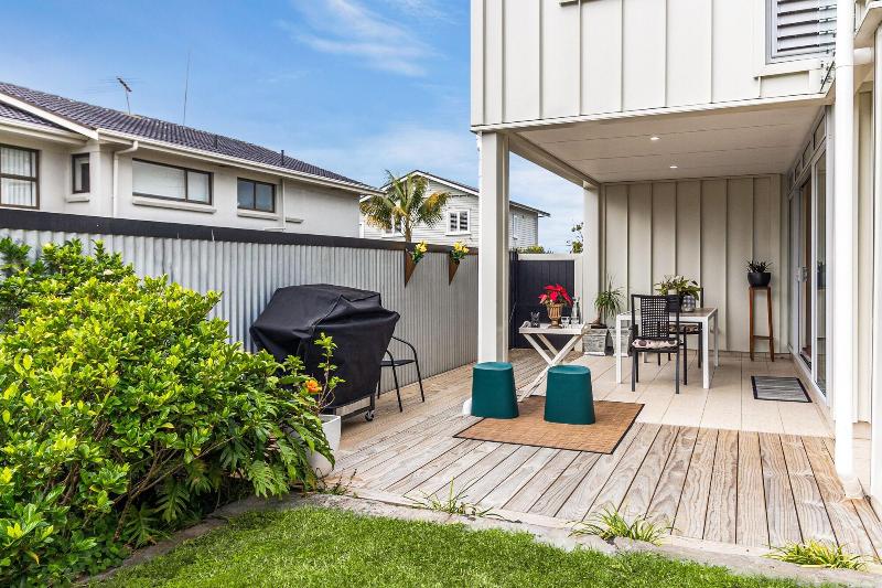 The Bays Bed And Breakfast image