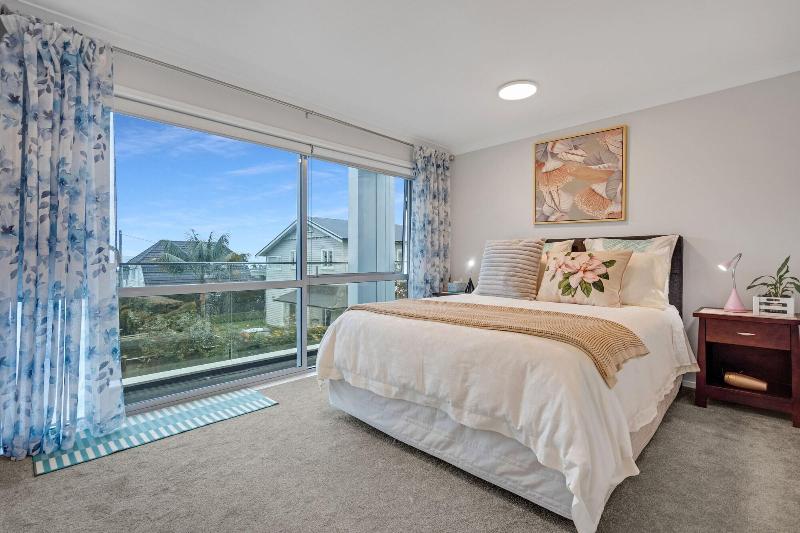 The Bays Bed And Breakfast image