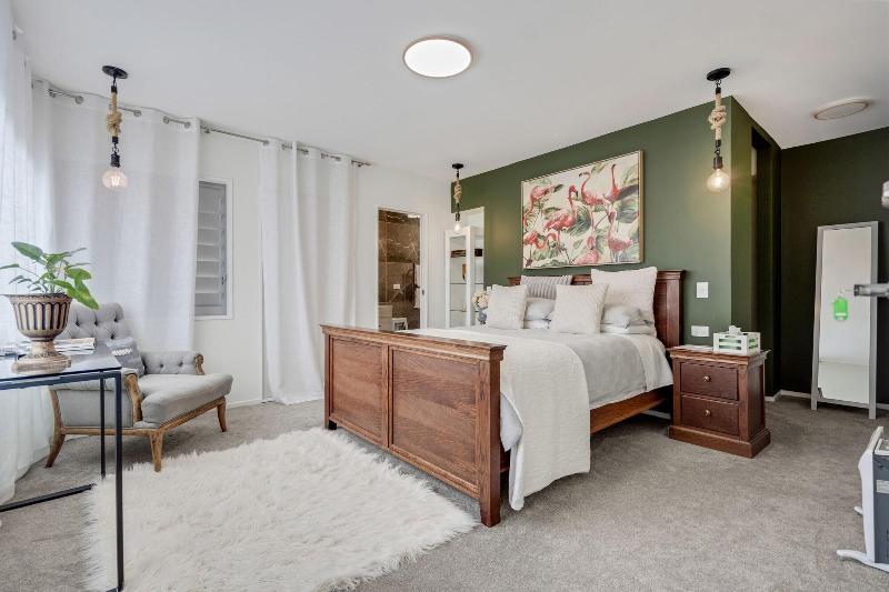 The Bays Bed And Breakfast image