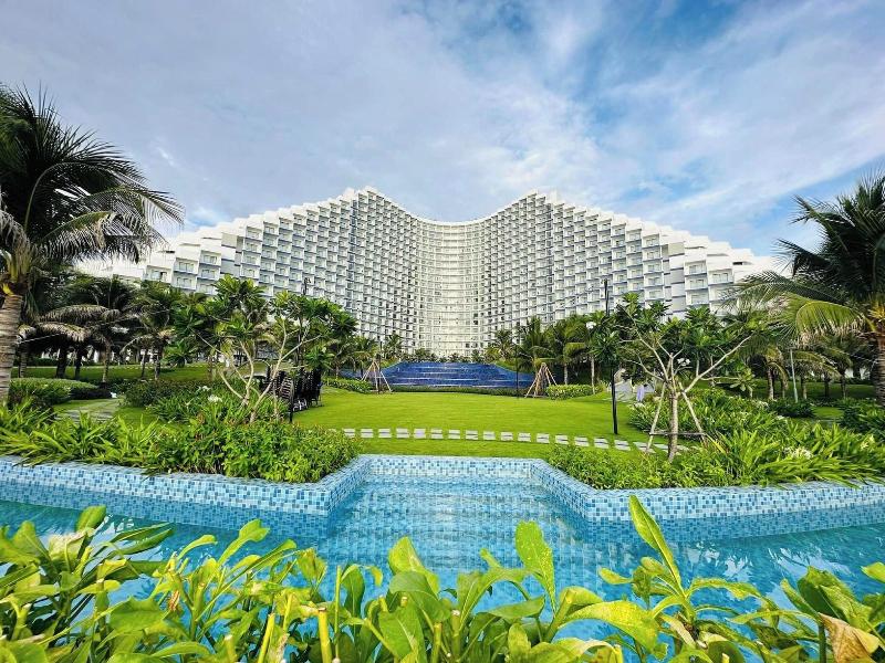 Cam Ranh Nha Trang Seaview Condotel image
