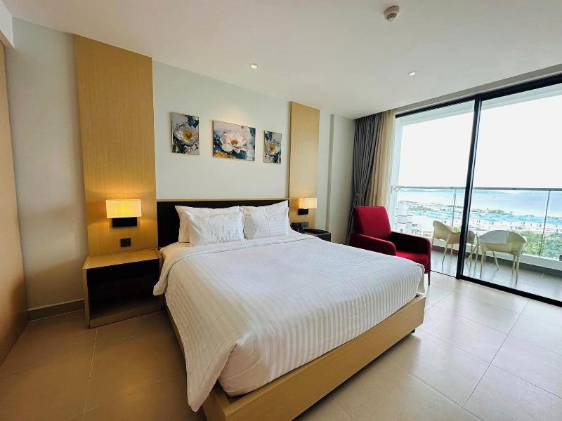 Cam Ranh Nha Trang Seaview Condotel image