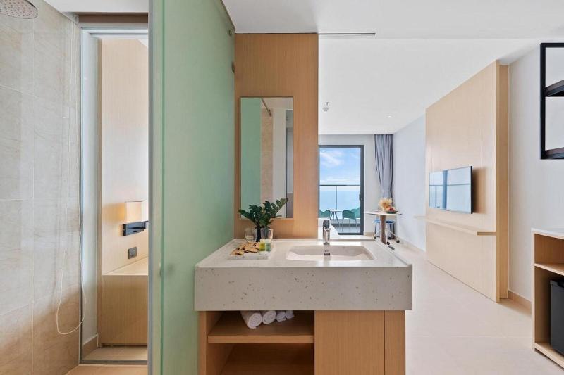 Cam Ranh Nha Trang Seaview Condotel image