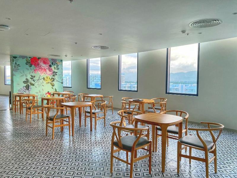 Cam Ranh Nha Trang Seaview Condotel image