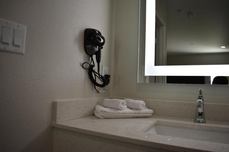 Bluestar Inn image