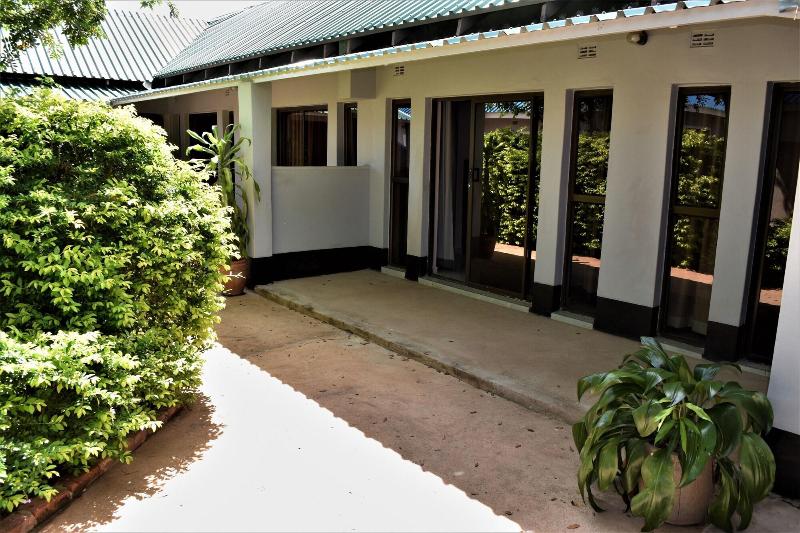 Lulu Guest Lodge image