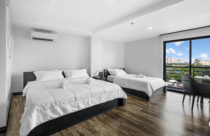 Espacio Hotel image