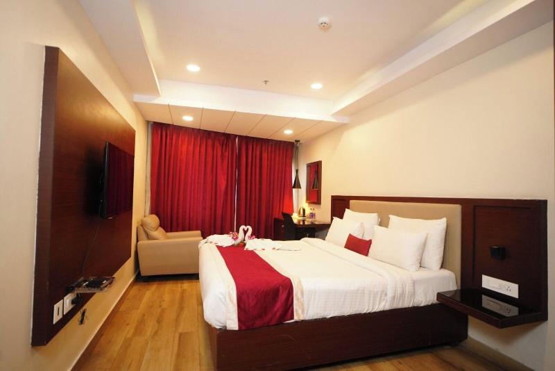 Elegant Hotel image