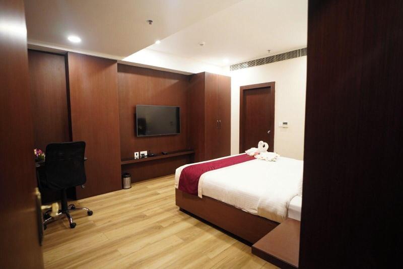 Elegant Hotel image