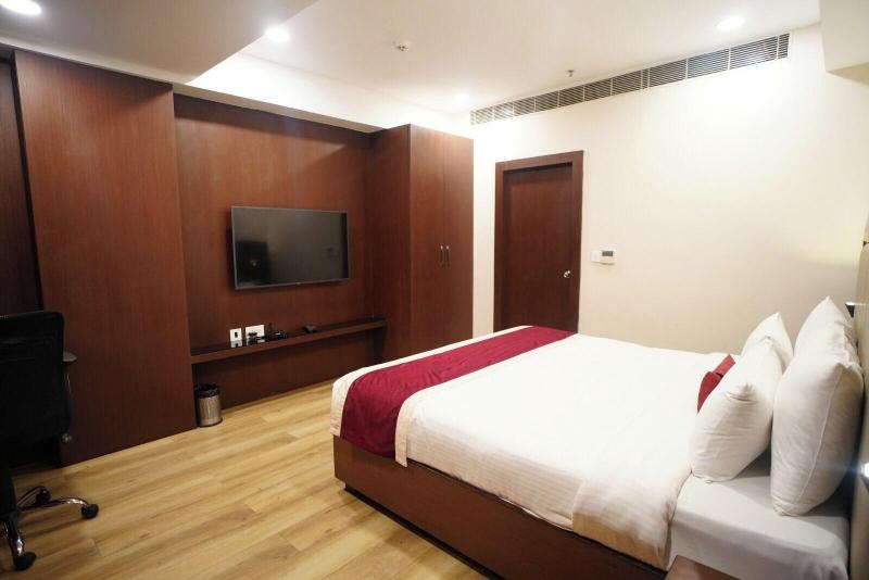 Elegant Hotel image