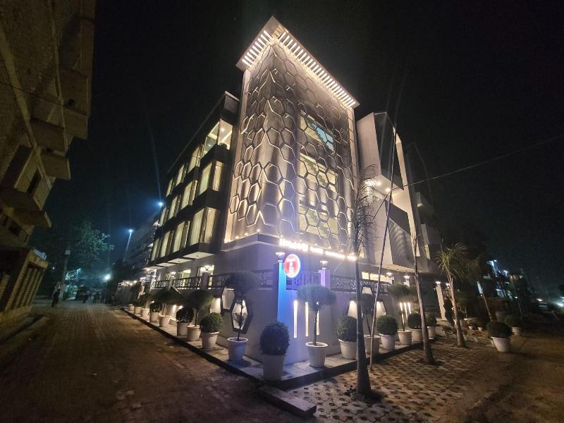 Hotel Rj Managed By Ahg image