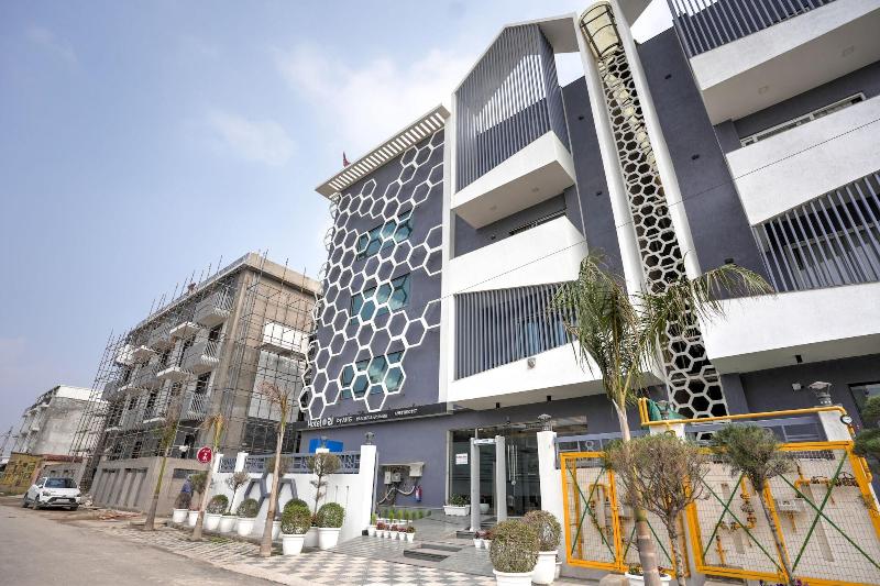 Hotel Rj Managed By Ahg image