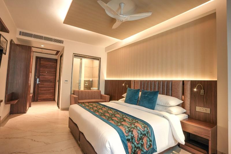 Hotel Rj Managed By Ahg image