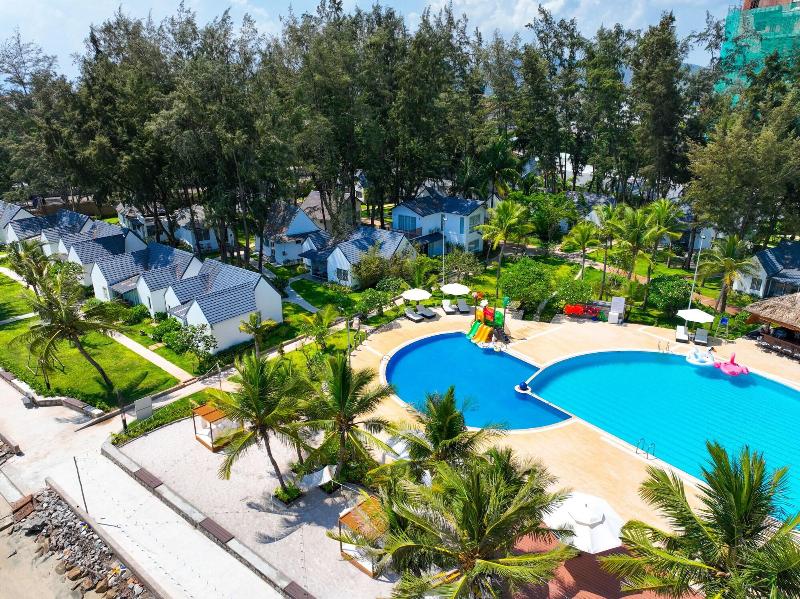 Palace Long Hai Resort image
