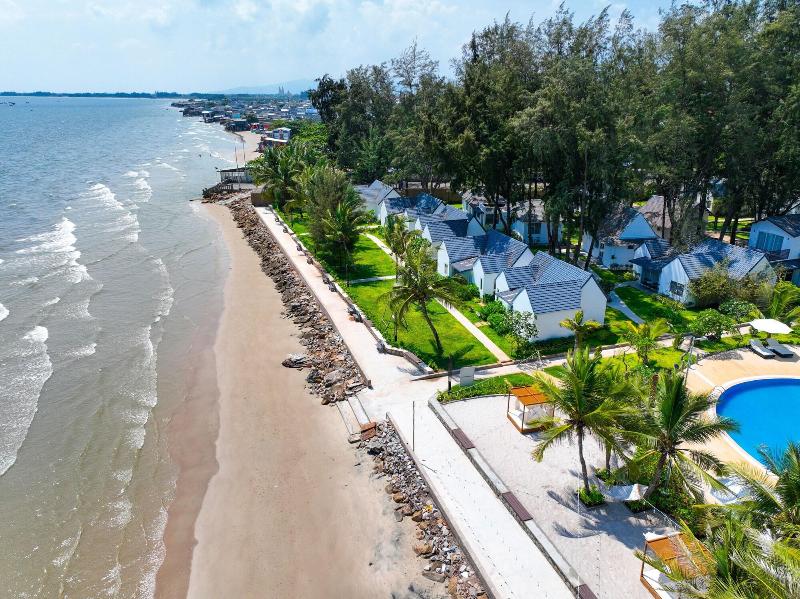 Palace Long Hai Resort image