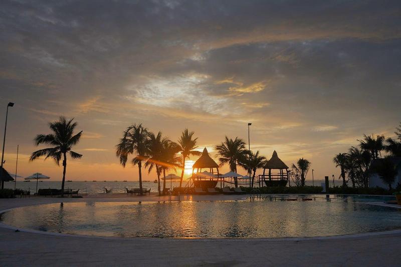 Palace Long Hai Resort image