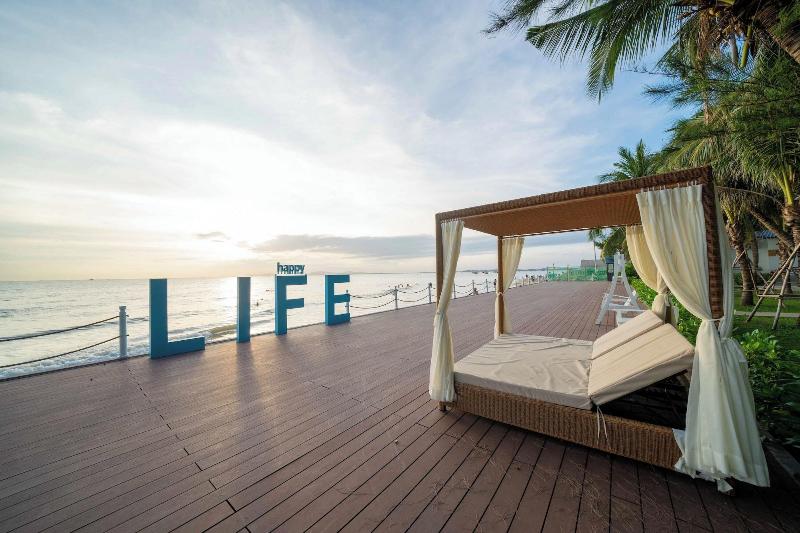 Palace Long Hai Resort image