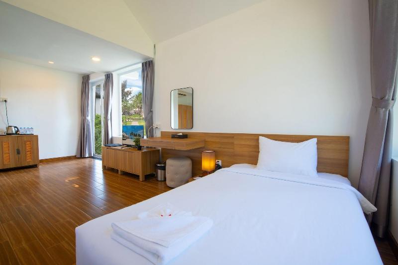 Palace Long Hai Resort image