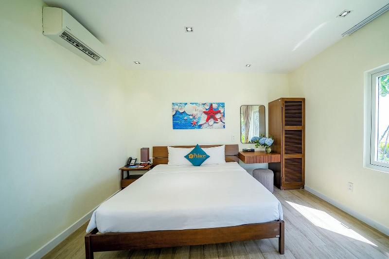 Palace Long Hai Resort image