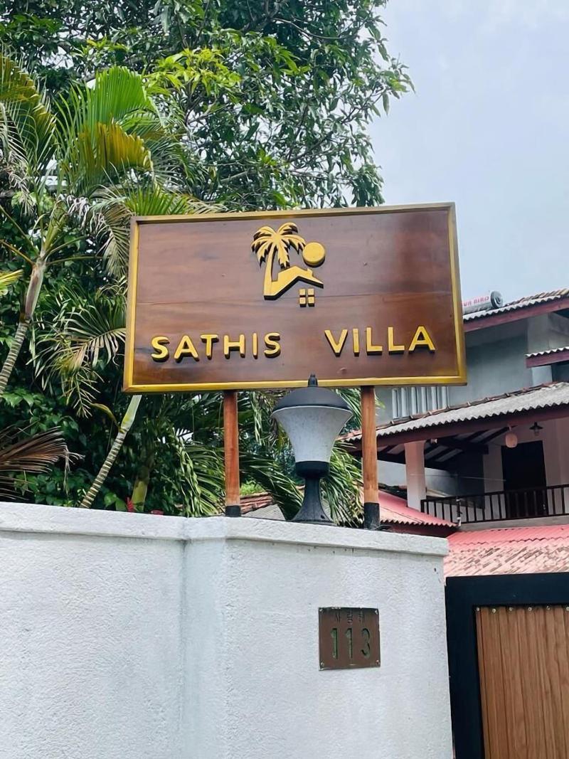 Sathis Villa image
