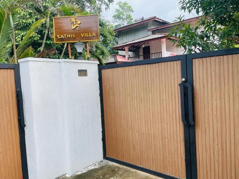 Sathis Villa image