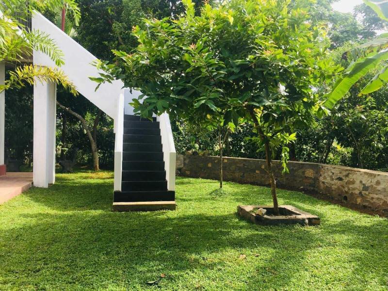 Sathis Villa image