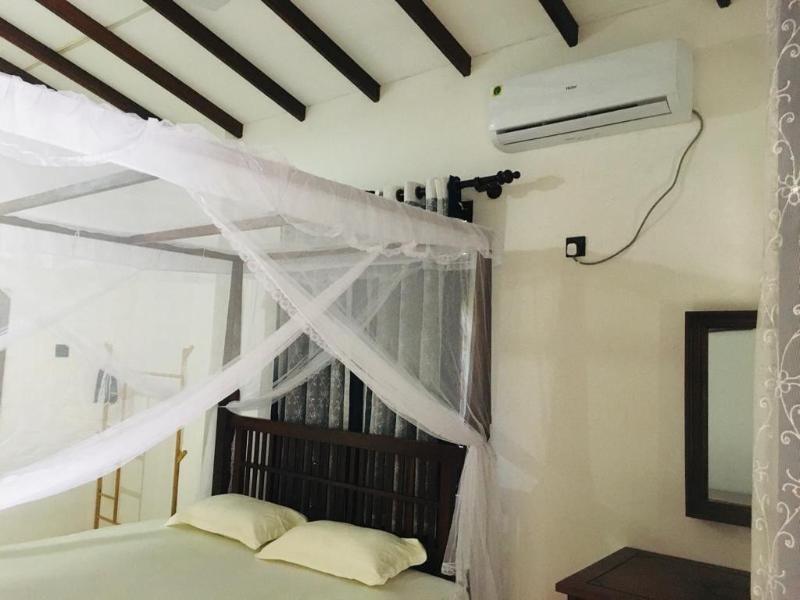 Sathis Villa image