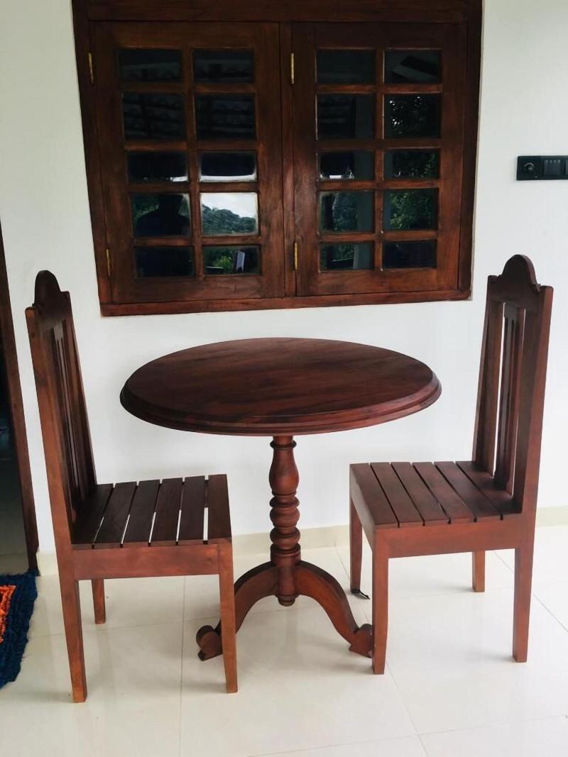 Sathis Villa image