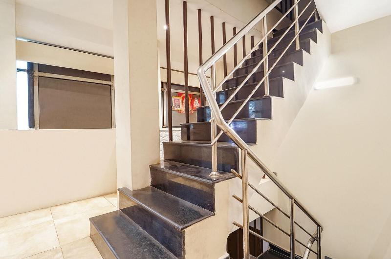 Fabhotel Karpagam image