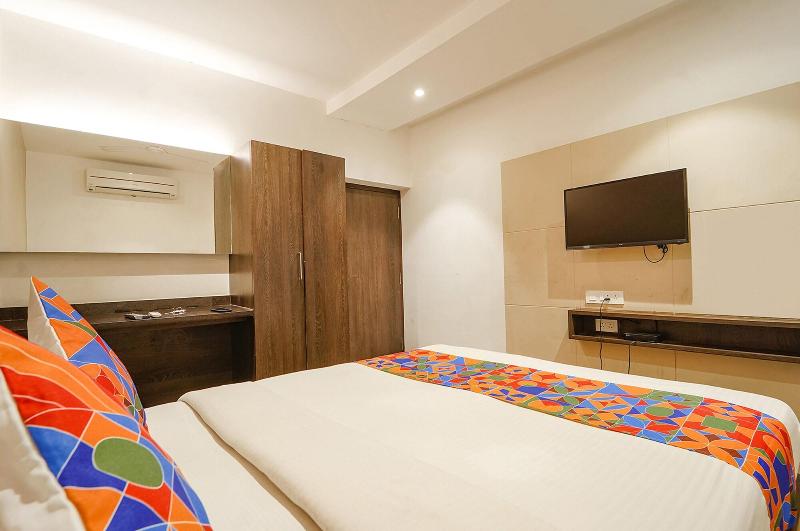 Fabhotel Karpagam image