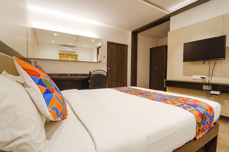 Fabhotel Karpagam image