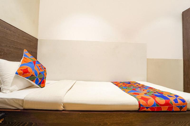Fabhotel Karpagam image