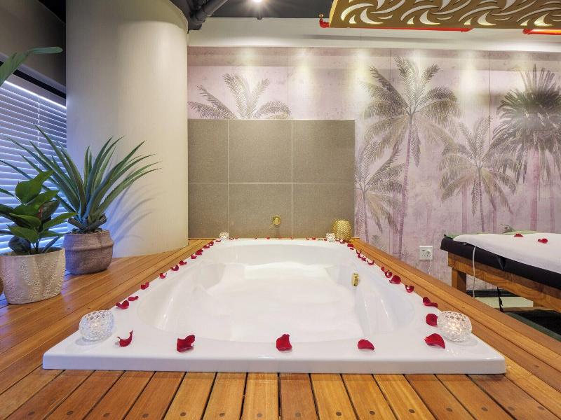 Coastlands Skye Hotel image