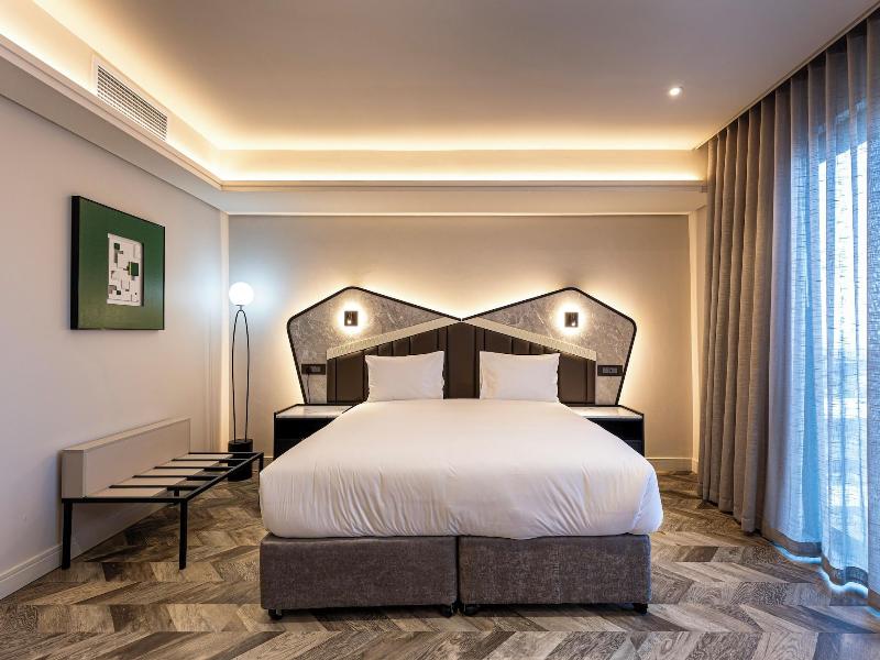 Coastlands Skye Hotel image