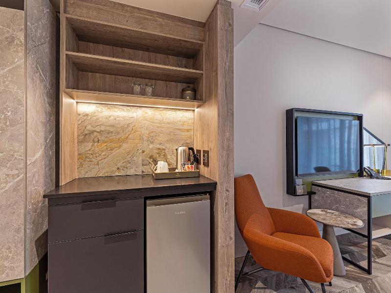 Coastlands Skye Hotel image