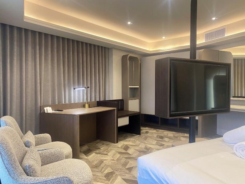 Coastlands Skye Hotel image
