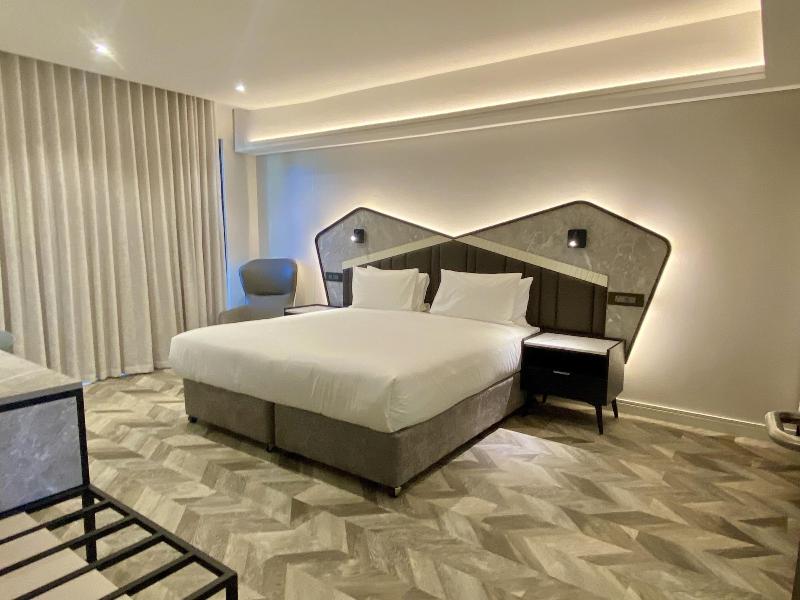 Coastlands Skye Hotel image