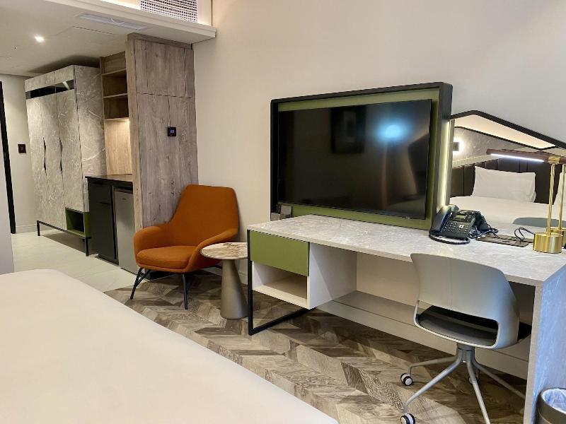 Coastlands Skye Hotel image