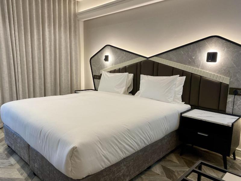 Coastlands Skye Hotel image