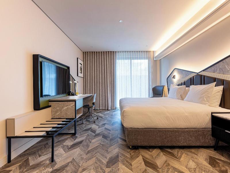 Coastlands Skye Hotel image