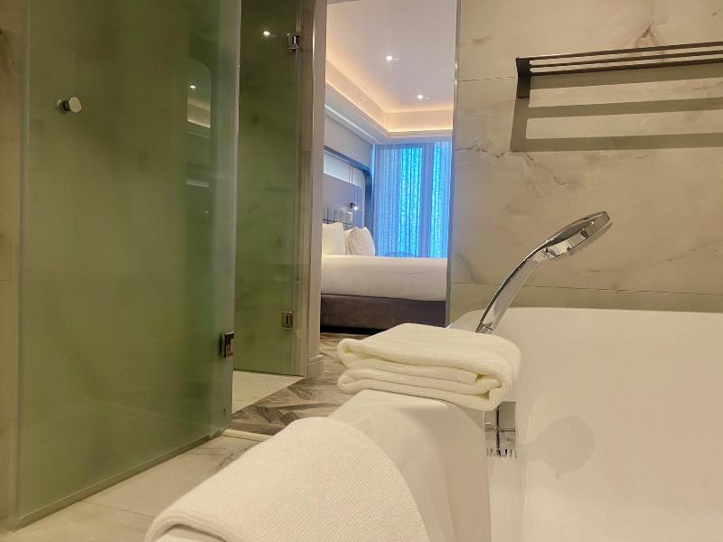Coastlands Skye Hotel image
