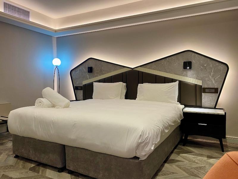 Coastlands Skye Hotel image