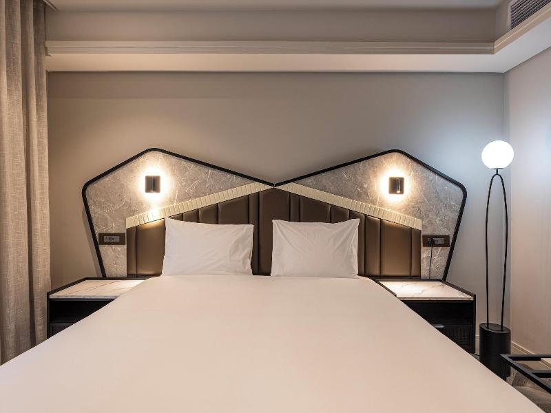 Coastlands Skye Hotel image