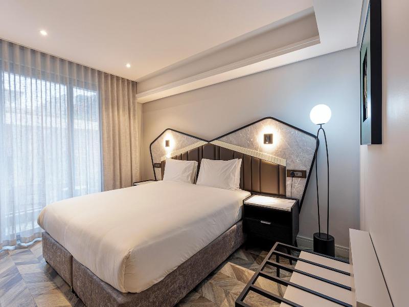 Coastlands Skye Hotel image